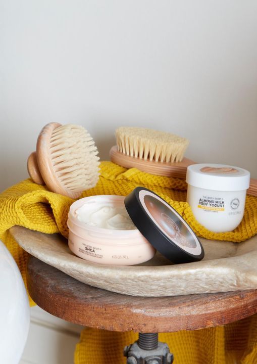 The Body Shop Round Body Brush